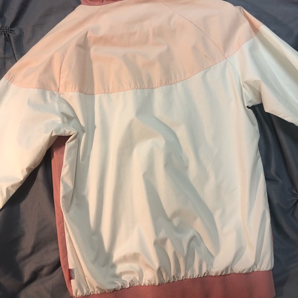 Nike baby pink windbreaker🤍 - Picture 3 of 5